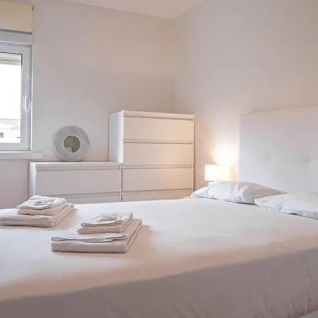 Apartment Peaceful And Serene 3 Bedroom In
