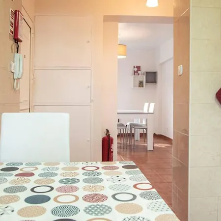 Peaceful And Serene 3 Bedroom In Apartamento *